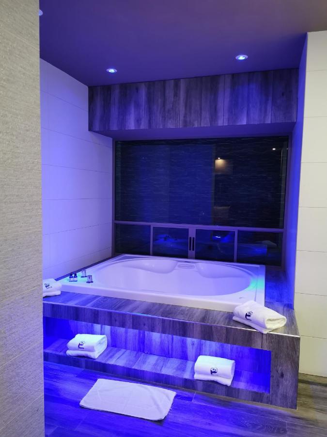 Hotel Plaza Arteaga モンテレー エクステリア 写真