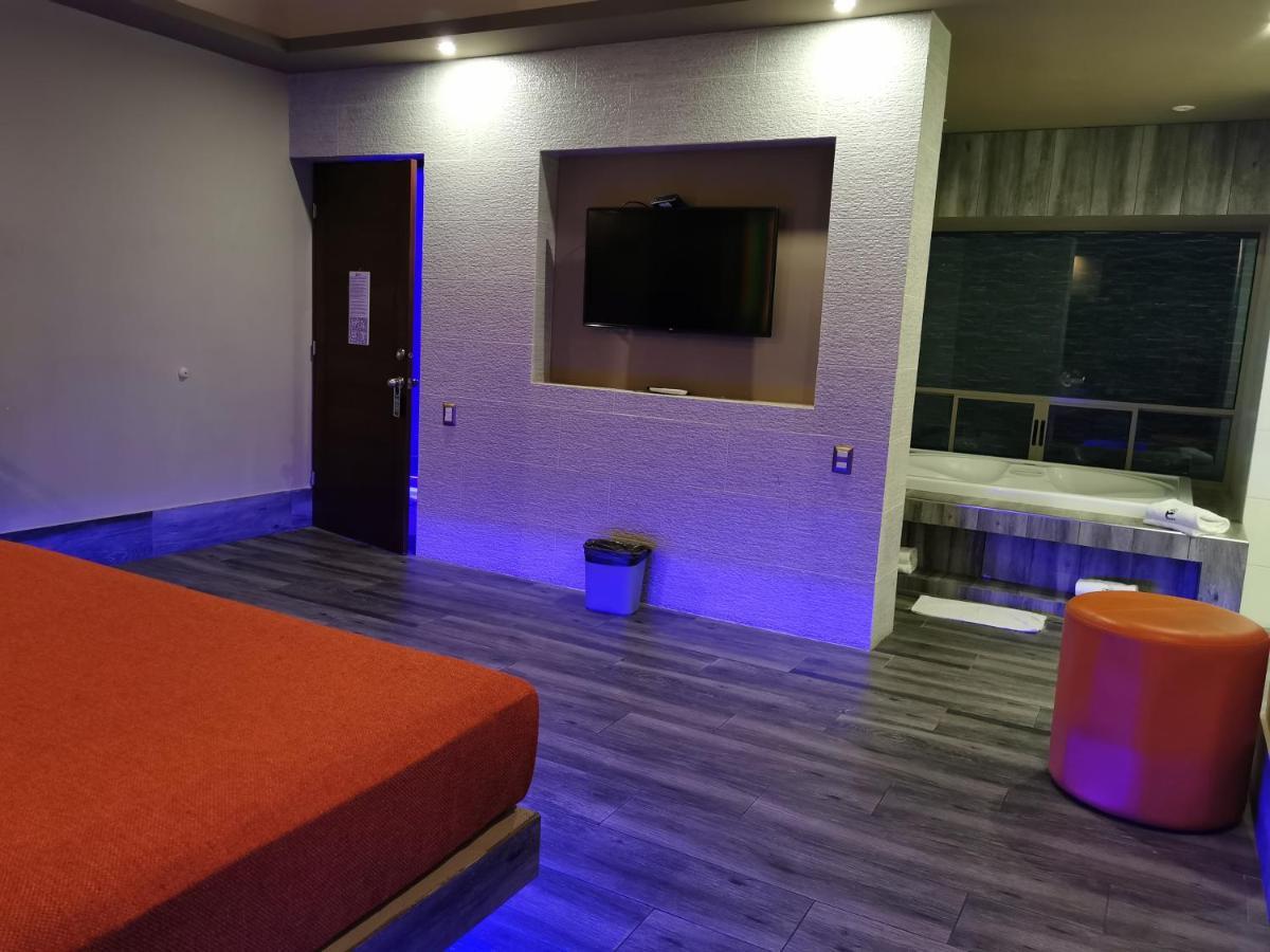 Hotel Plaza Arteaga モンテレー エクステリア 写真