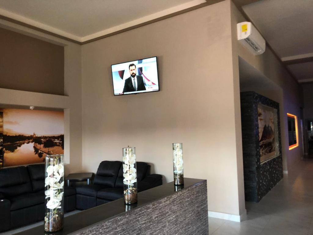 Hotel Plaza Arteaga モンテレー エクステリア 写真