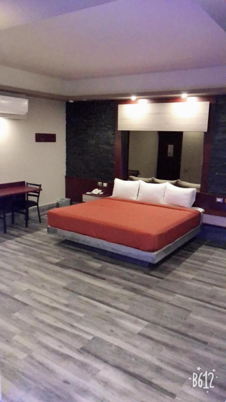 Hotel Plaza Arteaga モンテレー エクステリア 写真